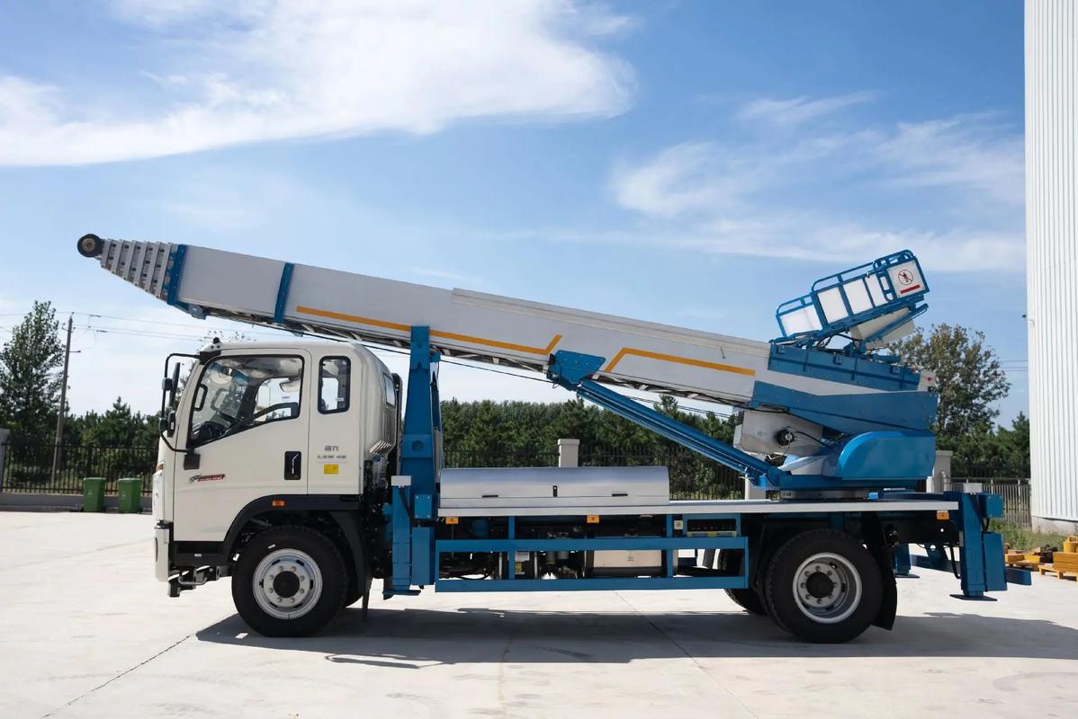 惠阳云梯上料车租赁费用