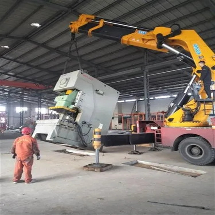 惠阳80吨折臂吊车出租附近电话