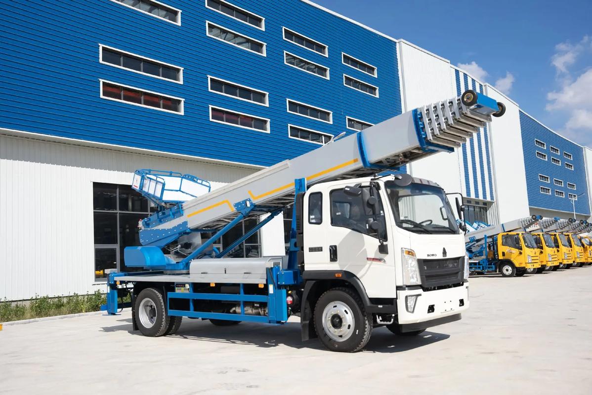 惠阳出租云梯车高空作业车 建筑垃圾搬运