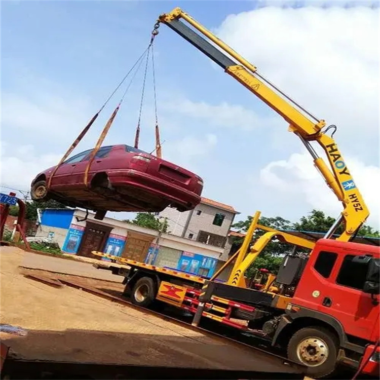 惠阳吊车吊汽车的正确方法